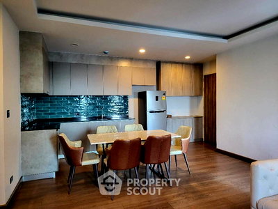 Condos for rent HomePro Ekkamai-Raminthra : 3-BR Condo at The Unique Ekamai-Ramintra in Khlong Chaokhun Sing (ID 653877)