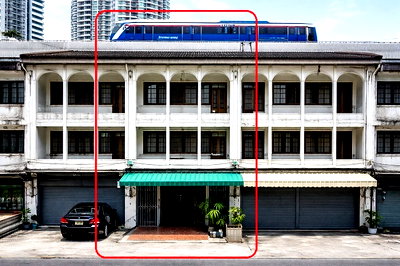 เช่าอาคารพาณิชย์ สวนสมเด็จพระนางเจ้าสิริกิติ์ฯ : ให้เช่าอาคารพาณิชย์ 3.5 ชั้น พหลโยธิน20-26 ใกล้ เซ็นทรัลลาดพร้าว 900ม.ใ18 ตร.ว. 250 ตร.ม. BTSพหลโยธิน24 400 ม.