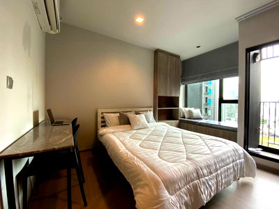 คอนโดให้เช่า : P-119781 วิวสวนสวย! ไลฟ์ อโศก-พระราม 9 ใกล้ MRT พระราม 9 18,000 บาท  | Line Id: @easycondoplus | 099-229-6397