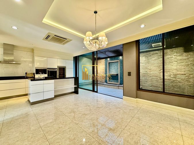 ให้เช่าทาวน์โฮม 2 ห้องนอน 300 ตร.ม. 1 ตร.ว. เขตวัฒนา