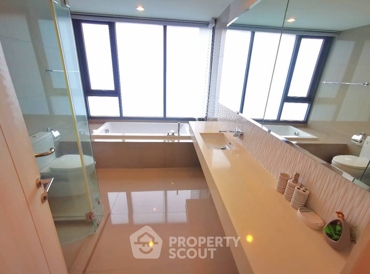 รูป คอนโด 2-ห้องนอน ที่ ริทึ่ม สุขุมวิท42 ใกล้ BTS เอกมัย (ID 2720801) - รูปที่ 17/18