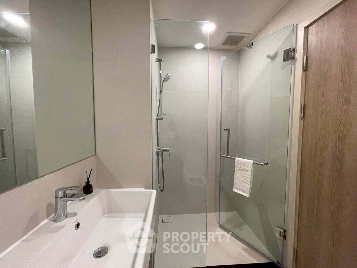 รูป คอนโด 1-ห้องนอน ที่ โนเบิล แอมเบียนส์ สุขุมวิท 42 ใกล้ BTS เอกมัย (ID 2720234) - รูปที่ 5/6