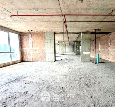 Condos for sale Asoke Road : 5-BR Condo at Asoke Place near MRT Sukhumvit (ID 2716354)