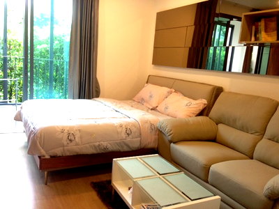 Condos for rent Robinson Bang Rak : P-47801 Green View Paradise! IDEO Q Chula-Samyan, Near Samyan MRT, 20,500 THB Line Id: @easythaihome 085-592-2897