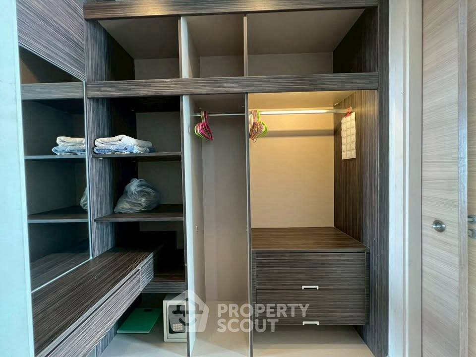 รูป คอนโด 2-ห้องนอน ที่ รีเฟล็คชั่น จอมเทียน บีช พัทยา ใกล้ เมืองพัทยา (ID 2713101) - รูปที่ 10/14