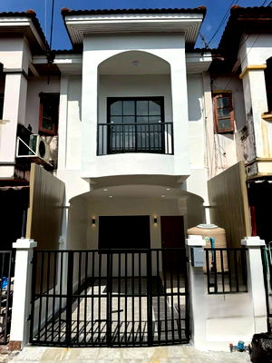 ขายทาวน์โฮม : R076 🏡 ทาวน์โฮม หมู่บ้านศิริวรรณ ชวนชม บางบัวทอง รีโนเวทใหม่ทั้งหลัง พร้อมเข้าอยู่!  เพียง 1.49 M เท่านั้น