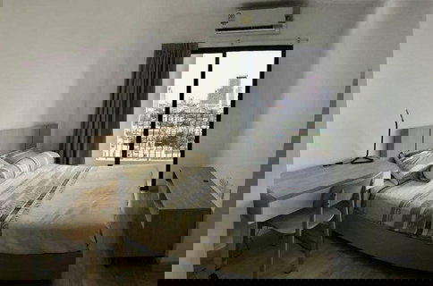 รูปภาพ P-114182 Stunning City View! Ideo Mobi Sathorn 2 Bed Near Krung Thon Buri BTS 21,000 THB | Line Id: @easycondoplus | 099-229-6397