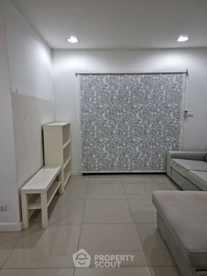 รูป คอนโด 2-ห้องนอน ที่ ซีนิธ เพลส สุขุมวิท 42 คอนโดมิเนียม ใกล้ BTS เอกมัย (ID 2719159) - รูปที่ 3/7