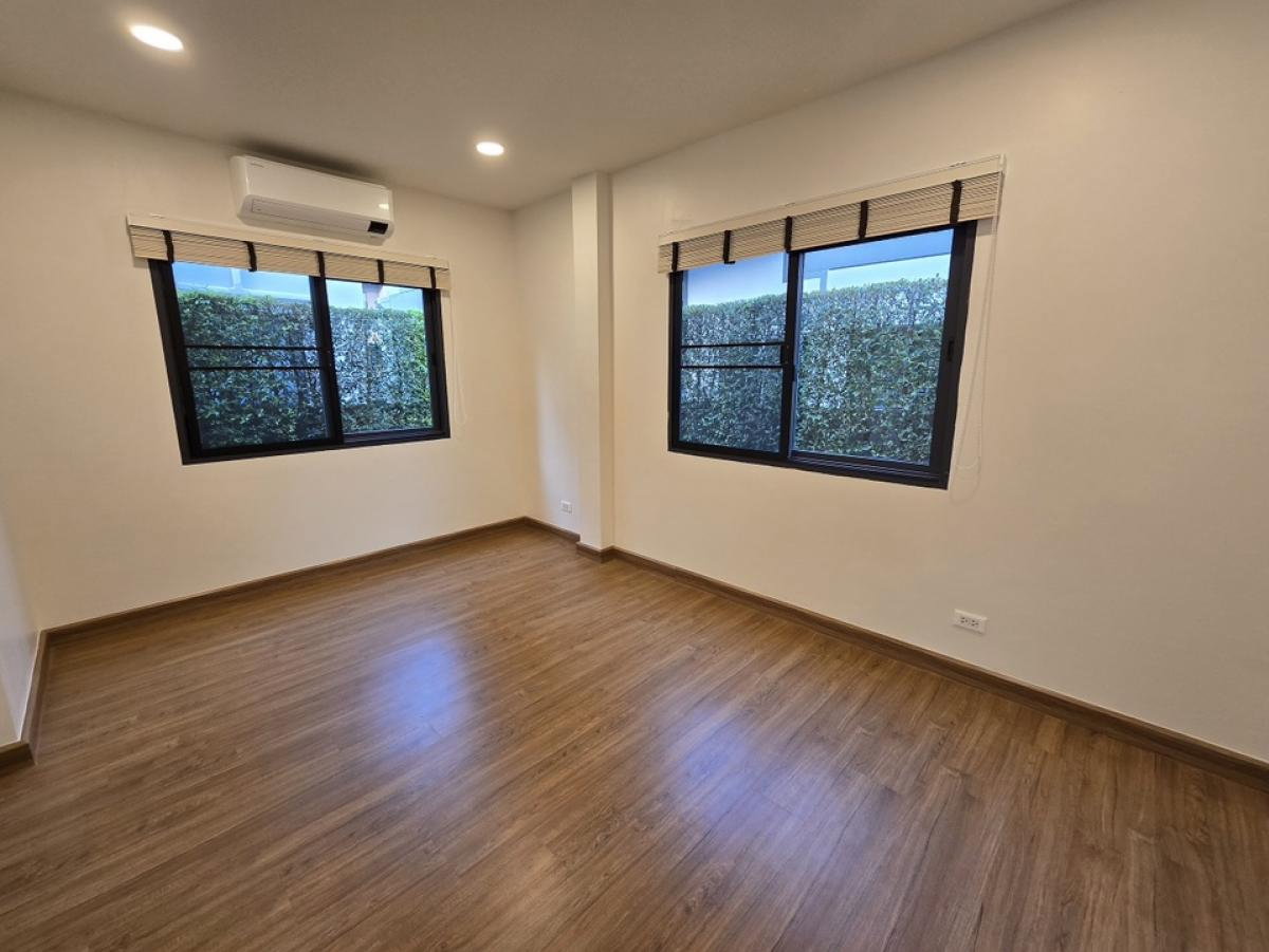 รูป 🏡 ให้เช่าบ้านเดี่ยว 2 ชั้น Centro บางนา ✨ บ้านสวยแปลงใหญ่ พร้อมสวนส่วนตัว ทำเลดี ใกล้ Mega Bangna เพียง 1 กม. - รูปที่ 10/16