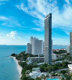 2-BR Condo at AROM WONGAMAT close to Sanctuary of Truth (ID 2706267)