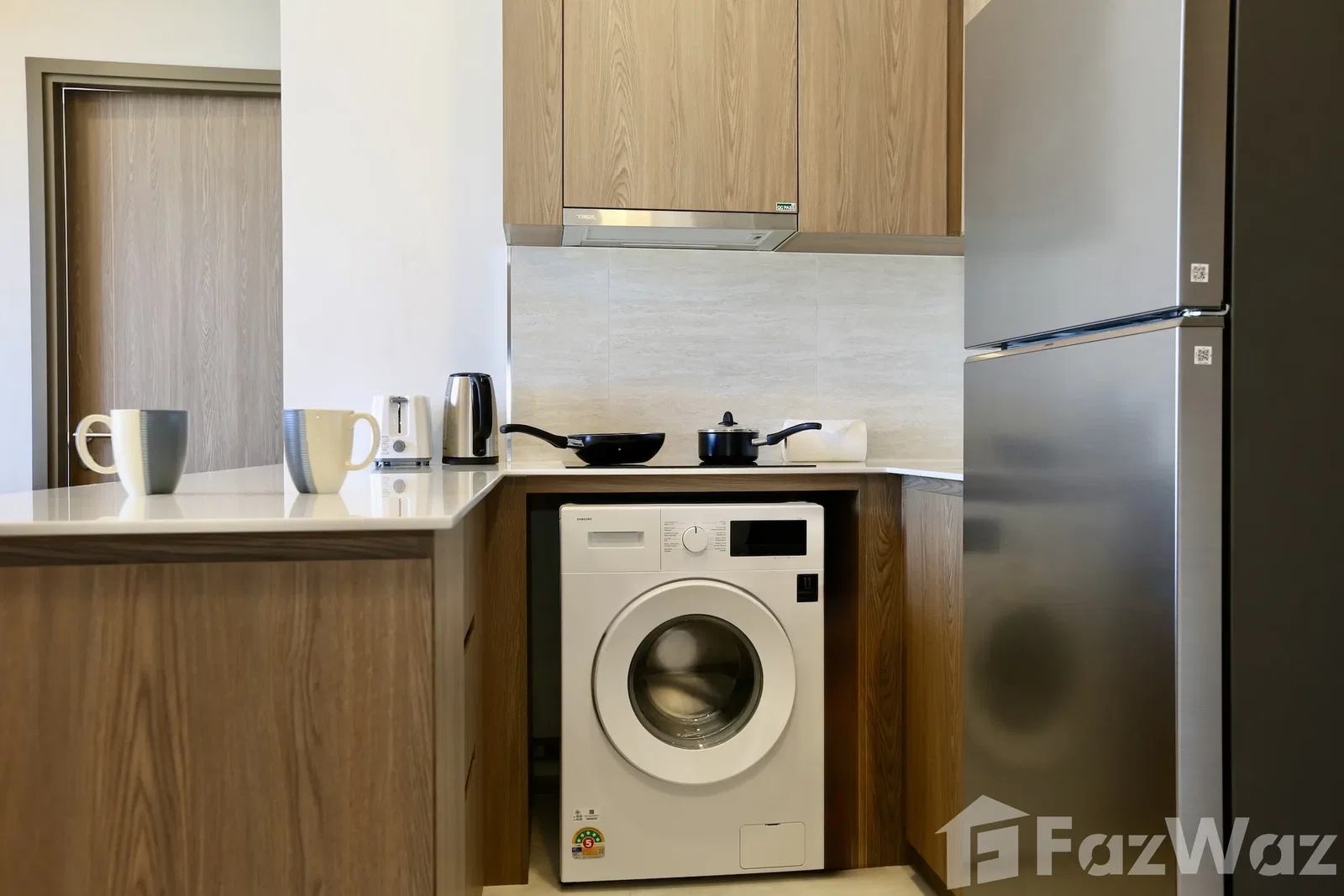 Brand new 2 bedroom condo on the top floor with open view 6097014 - image 5