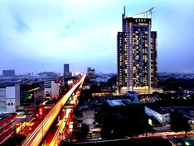 Condos for sale Bangkok : [For Sale] Chewathai Ramkhamhaeng Condo — Below Market Price! Only High Floor with Beautiful View (22nd Floor)