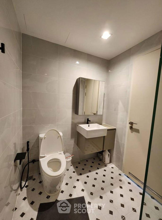 รูป คอนโด 2-ห้องนอน ที่ เดอะ รูม สาทร-ตากสิน ใกล้ BTS โพธิ์นิมิตร (ID 2452081) - รูปที่ 4/7