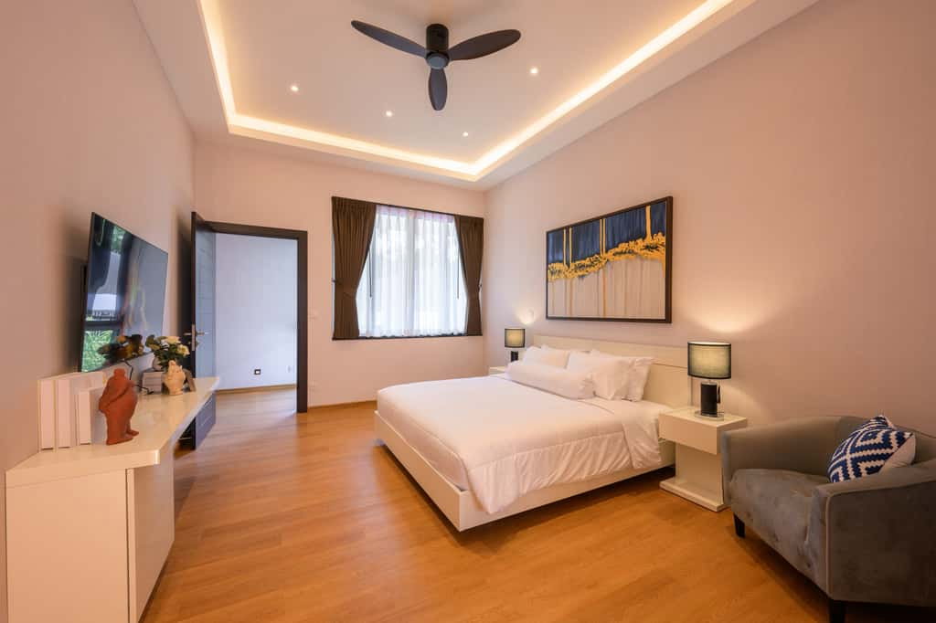 รูป Luxury Pool Villa พูลวิลล่าส่วนตัว หรูหรา มีระดับ ใจกลางเมือง สัมผัสความเหนือระดับ กับดีไซน์ที่โดดเด่น Mood และ Tone สุดพิเศษ ตอบโจทย์ทุกไลฟ์สไตล์ - รูปที่ 12/37