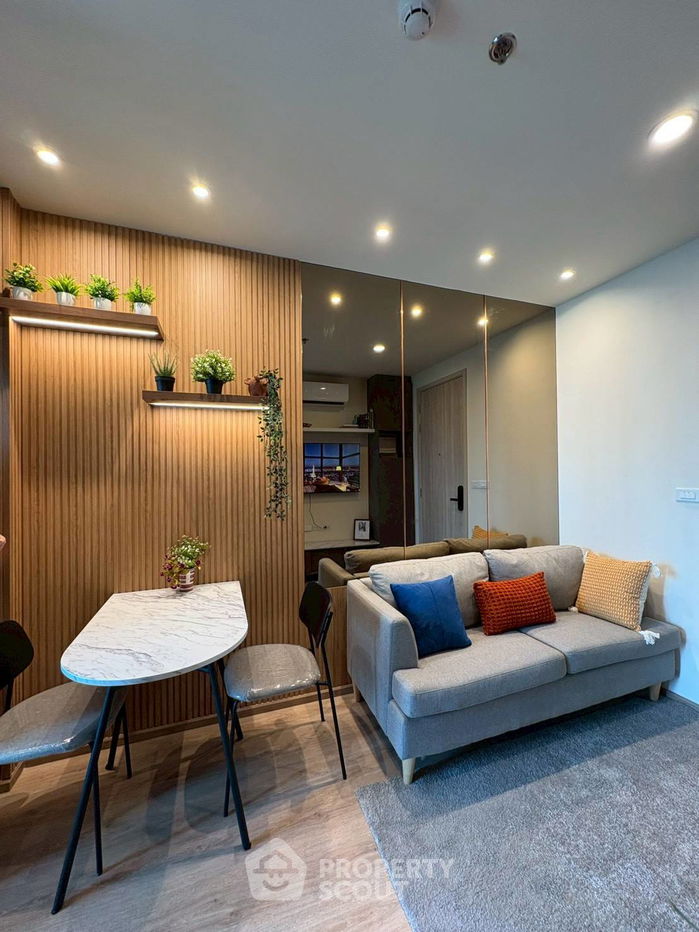 picture 1-BR Condo at Nue District R9 near MRT Phra Ram 9 (ID 2707791) - 2/10