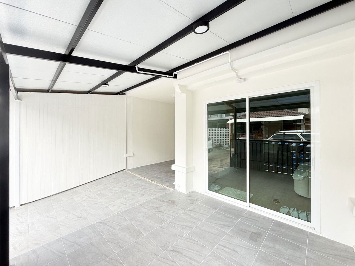 รูป 🏡✨ ขายทาวน์โฮม 2 ชั้น ย่านมีนบุรี ใกล้รถไฟฟ้าสายสีชมพู ทำเลดี เข้าออกสะดวก ✨🏡 - รูปที่ 2/16