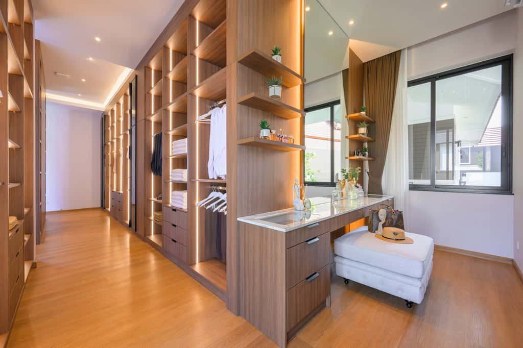 รูป Luxury Pool Villa พูลวิลล่าส่วนตัว หรูหรา มีระดับ ใจกลางเมือง สัมผัสความเหนือระดับ กับดีไซน์ที่โดดเด่น Mood และ Tone สุดพิเศษ ตอบโจทย์ทุกไลฟ์สไตล์ - รูปที่ 21/37