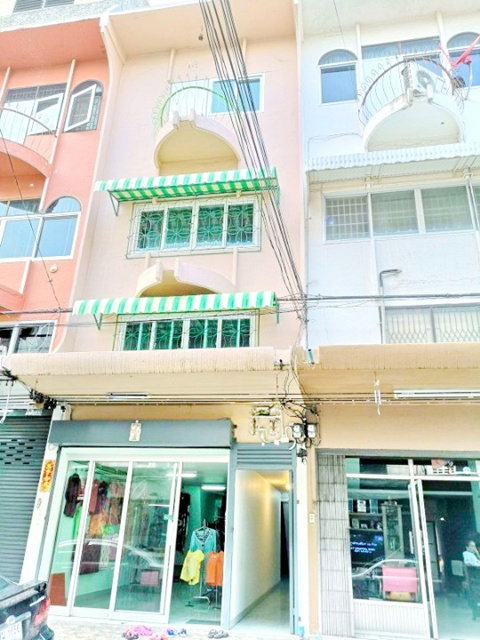 รูป เช่าอาคารพาณิชย์ 3 ชั้น 4 นอน 4 น้ำ ใกล้ ถนนนวมินทร์ 101-109 ตลาดปัฐวิกรณ์ 850 ม. 25 ตร.ว.300 ตร.ม. แฟชั่น 2.6 กม. - รูปที่ 2/8