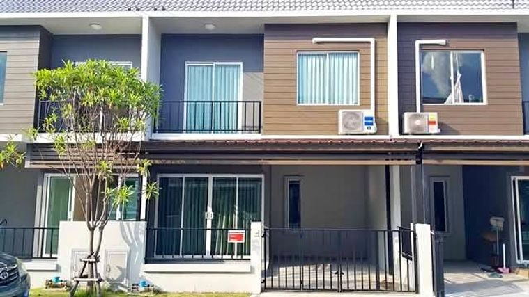 R2944 Townhome For Rent The Color Bangna Wongwaen
