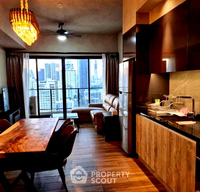 Condos for sale : 2-BR Condo at The Lofts Asoke near MRT Phetchaburi (ID 2715780)