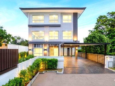 บ้านเดี่ยว เมืองนนทบุรี นนทบุรี : คาซ่าพรีเมี่ยม ราชพฤกษ์-พระราม 5 ใกล้เตรียมอุดมฯ บางใหญ่! บ้านเดี่ยว 3 ชั้น ทำเลราชพฤกษ์-พระราม 5 เชื่อมต่อง่ายทุกเส้นทาง ในราคาที่จับต้องได้ 7.19 ลบ.