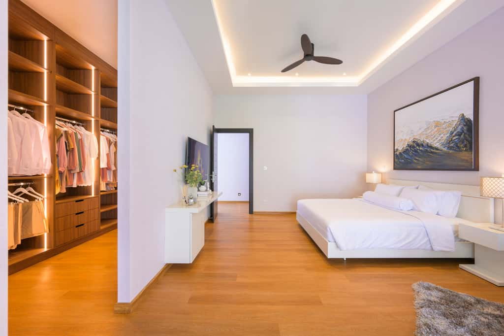 รูป Luxury Pool Villa พูลวิลล่าส่วนตัว หรูหรา มีระดับ ใจกลางเมือง สัมผัสความเหนือระดับ กับดีไซน์ที่โดดเด่น Mood และ Tone สุดพิเศษ ตอบโจทย์ทุกไลฟ์สไตล์ - รูปที่ 17/37