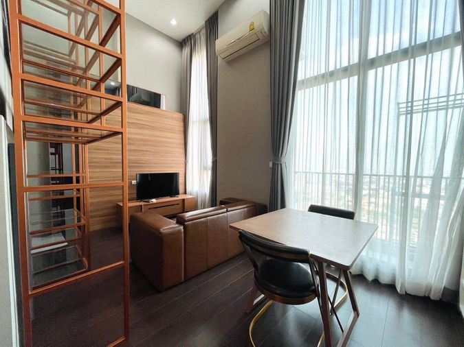 FOR RENT ：C Ekkamai🔥PRICE 🔥 24,000 BAHT/Month 🔥line :@190evxgl