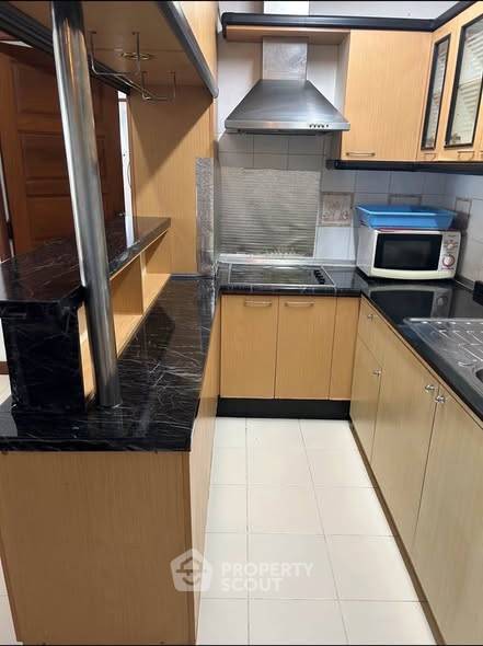 รูป คอนโด 2-ห้องนอน ที่ อารีย์ เพลส สุขุมวิท 26 ใกล้ BTS พร้อมพงษ์ (ID 2720831) - รูปที่ 3/9