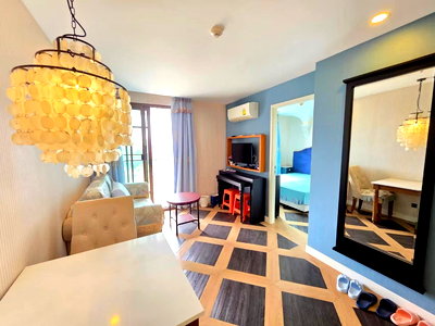 Condos for sale : Espana Condo in Jomtien with city+sea view (Foreign name)