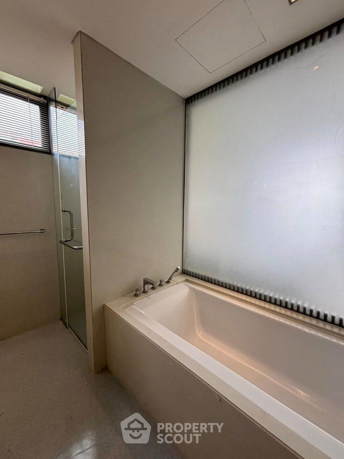 รูป คอนโด 2 ห้องนอน 102 ตร.ม. ราคาเหมาะสม โครงการ Domus Condominium ใกล้ BTS อโศก 300 ม. (ID 2720349) - รูปที่ 13/13