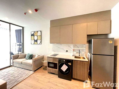 คอนโดให้เช่า : คอนโดให้เช่า 1 ห้องนอน ในโครงการ ริธึ่ม เอกมัย เอสเตท 5694404