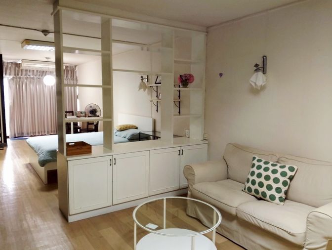 ห้องกว้างจุใจ 50 ตรม. บนชั้น 30 ลมดี แสงสวย แต่งครบพร้อมอยู่ทันที!