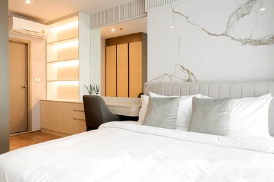 คอนโดให้เช่า : ND0330  ให้เช่า Ideo Rama 9  วิวดีมาก ห้องนั่งเล่น ดีไซน์หรูหราทันสมัย ​​มีเครื่องซักผ้า