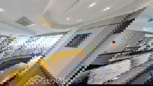 3 Bedroom Condo for sale at Royal River Place  65941