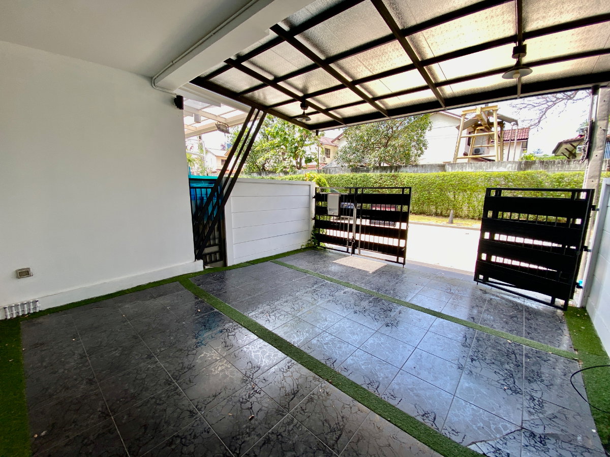 รูป ให้เช่า บ้านกลางเมือง พระราม 9 – รามคำแหง ทาวน์โฮม 3 ชั้น สภาพใหม่ ทำเลศักยภาพ ใกล้ทางด่วนและ Airport Link - รูปที่ 2/34