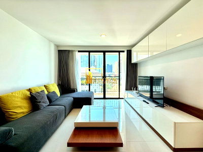 Condos for rent : Pearl Residence | Bright 2 Bedroom Condo in Phrom Phong - BR60879CD