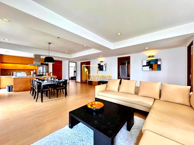 Condos for rent : Impressive 3 Bedroom Apartment For Rent in Phrom Phong - BR21271AP