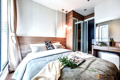 Condos for sale : ✨ Spacious Fully Furnished Unit - Rhythm Sathorn near Bts Saphan Taksin