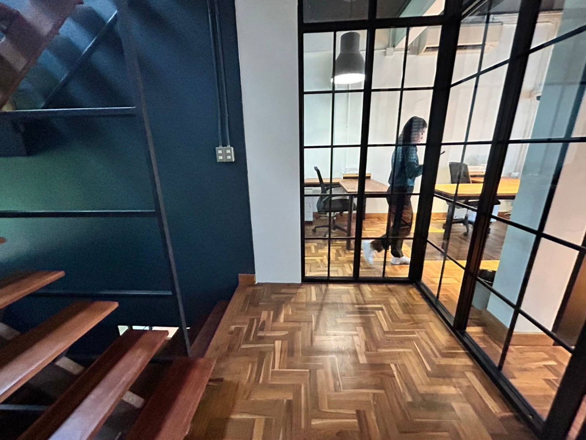 รูป เช่าออฟฟิศ สาทร ซอย สาทร 7 3 ชั้น ขนาด 37 ตารางวา - รูปที่ 11/36