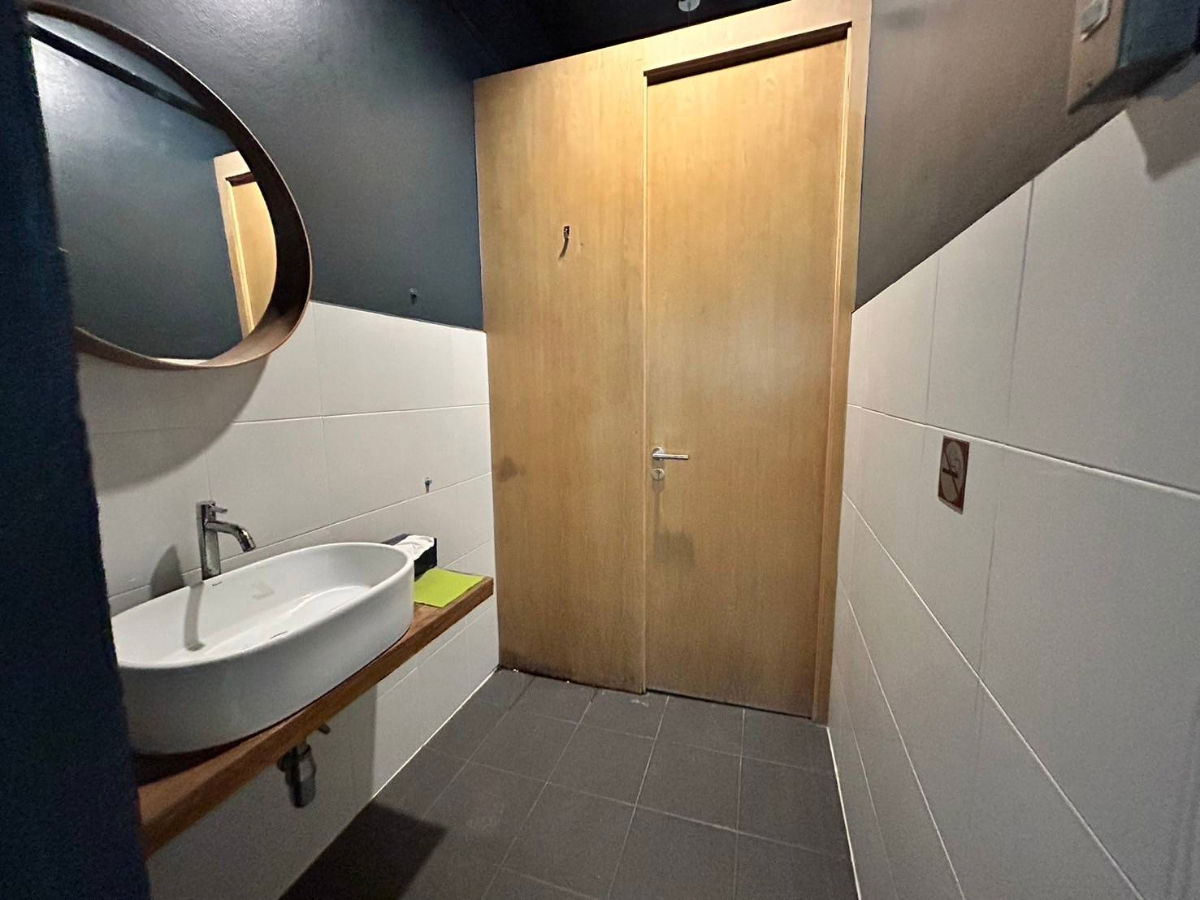 รูป เช่าออฟฟิศ สาทร ซอย สาทร 7 3 ชั้น ขนาด 37 ตารางวา - รูปที่ 10/36