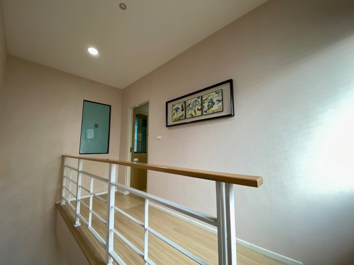 รูป ให้เช่า บ้านกลางเมือง พระราม 9 – รามคำแหง ทาวน์โฮม 3 ชั้น สภาพใหม่ ทำเลศักยภาพ ใกล้ทางด่วนและ Airport Link - รูปที่ 30/34