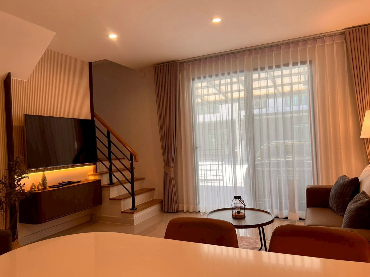 รูป 🏡 ให้เช่า Pleno สุขุมวิท–บางนา 3 บ้านใหม่แต่งครบ สไตล์ Modern Japandi 3 ห้องนอน 2 ห้องน้ำ บ้านสวยฟังก์ชันครบ บิ้วอินทั้งหลัง - รูปที่ 4/6