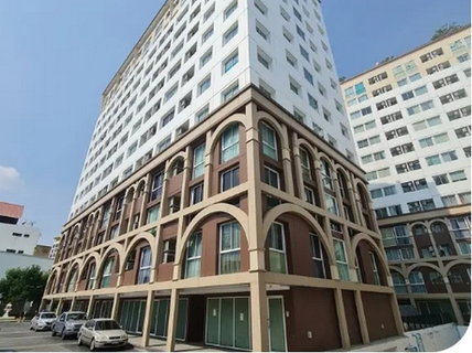 FOR SALE Chateau in Town Rama 8 2052000 BAHT.