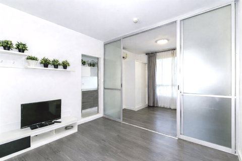 ขายดีคอนโด แคมปัส รีสอร์ท บางนา ชั้น 1 30 ตร.ม. ใกล้ABAC บางนา