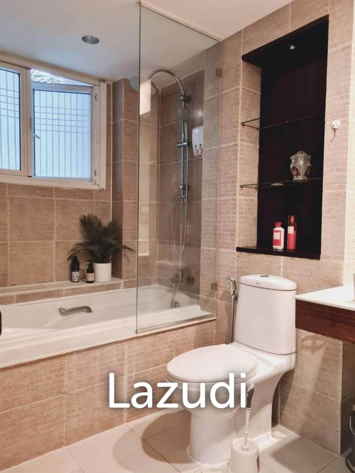 picture 2 Bed 2 Bath 107 SQ.M Avenue 61 Condominium - 8/8