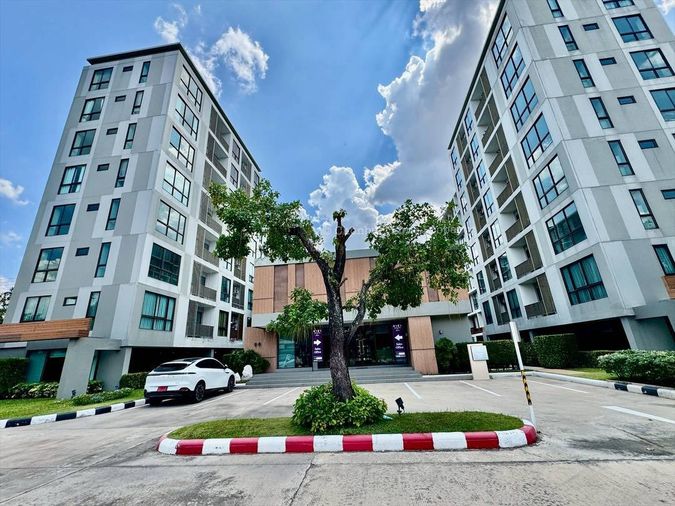 ให้เช่าคาซ่าคอนโด ห้องใหญ่ พร้อมอยู่ ใกล้ เจ ปาร์ค ศรีราชา