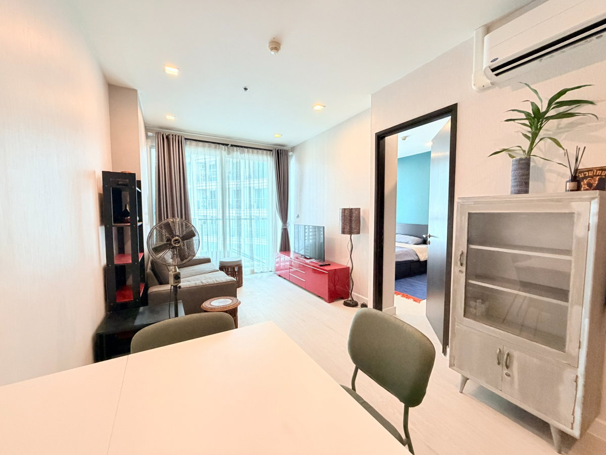 รูป ให้เช่า คอนโดใกล้ BTS พระโขนง : Skywalk Residences : 2 ห้องนอนพร้อมอยู่ เดินทางสะดวก ใกล้ทางด่วนและแหล่งไลฟ์สไตล์ - รูปที่ 2/6