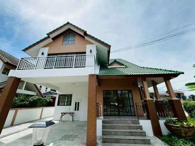  ให้เช่า บ้านเดียวใกล้ J-Park ศรีราชา แปลงหัวมุม