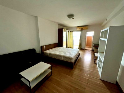 Condos for sale MRT Si Iam  : [For sale] Condo Supalai Park Srinakarin (Supalai Park Srinakarin) near Seacon Square.