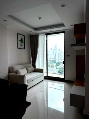 Condos for rent : DT-9671  Supalai Oriental Sukhumvit 39, good location near BTS Phrom Phong.                                        